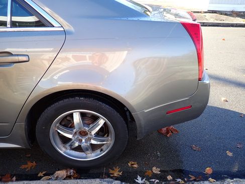 Used 2011 Cadillac CTS AWD Sedan image 16