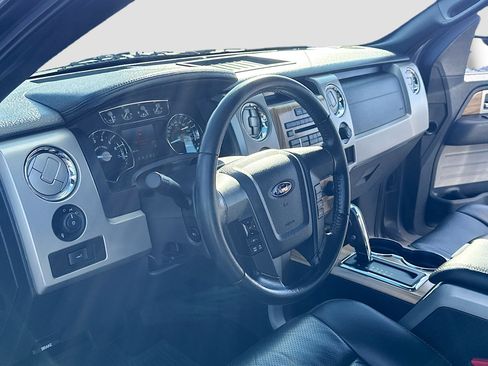 Used 2011 Ford F150 Lariat w/ Lariat Chrome Pkg image 4