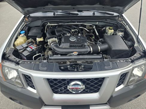 Used 2014 Nissan Xterra X AWD/4WD image 19