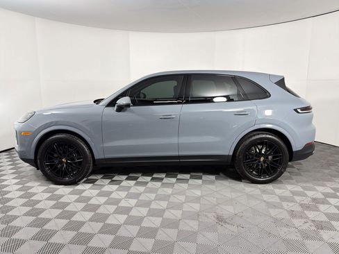 Used 2026 Porsche Cayenne AWD/4WD image 2