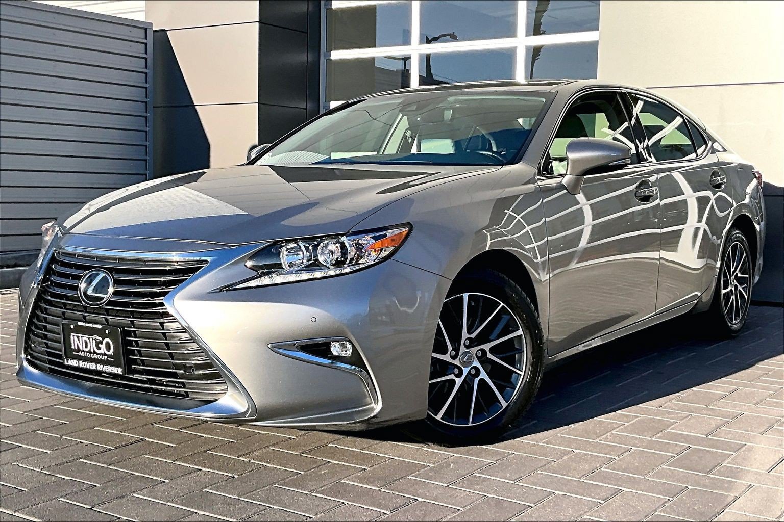 Used 2017 Lexus ES 350 w/ Premium Package FWD image 1