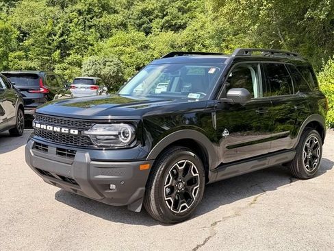 Used 2025 Ford Bronco Sport Outer Banks w/ Outer Banks Tech Package+ AWD/4WD image 1