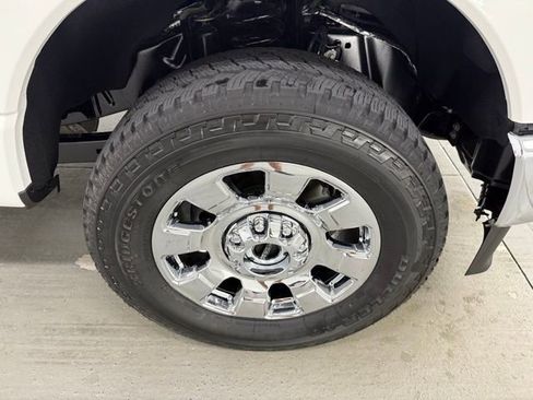 New 2026 Ford F250 Lariat w/ Lariat Premium Package image 5