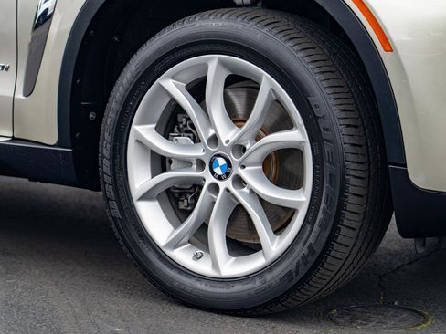 Used 2015 BMW X6 xDrive50i AWD/4WD image 8