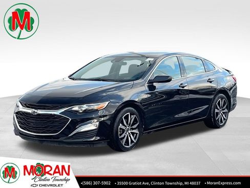 Certified 2024 Chevrolet Malibu RS w/ LPO, Floor Liner Package image 1