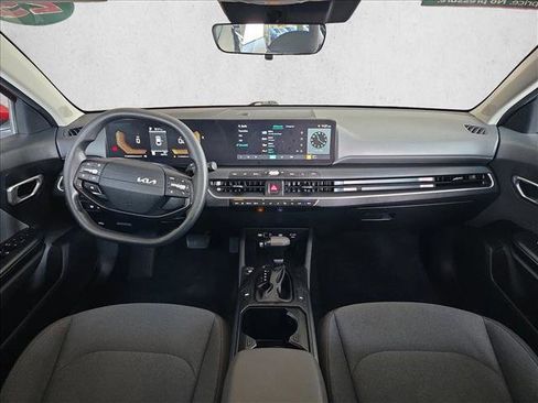 Used 2025 Kia K4 FWD image 13