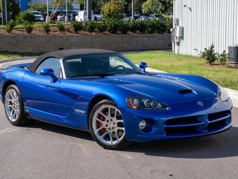 Used 2006 Dodge Viper SRT-10 RWD image 16