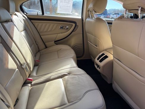 Used 2018 Ford Taurus Limited image 48