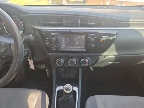 Used 2016 Toyota Corolla L image 11