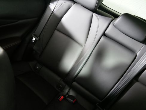 Used 2023 MAZDA CX-30 AWD 2.5 S w/ Premium Package image 12