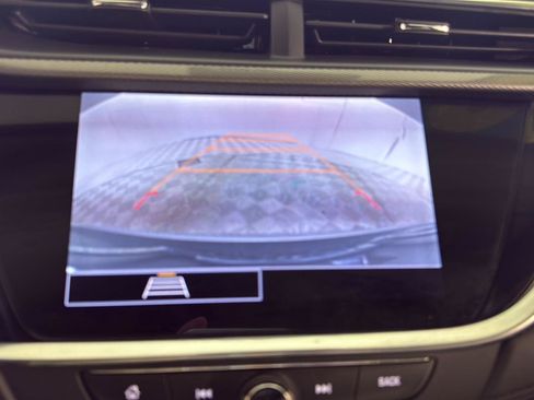 Used 2023 Buick Encore GX Preferred w/ Cold Weather Comfort Package FWD image 24