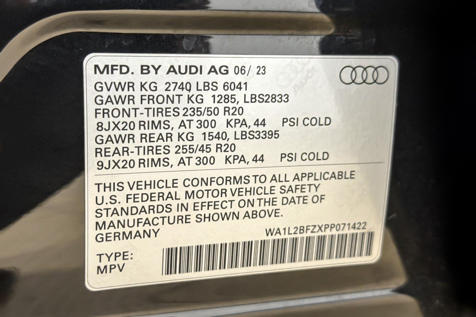 Certified 2023 Audi Q4 e-tron Premium Plus w/ Premium Plus AWD/4WD image 28