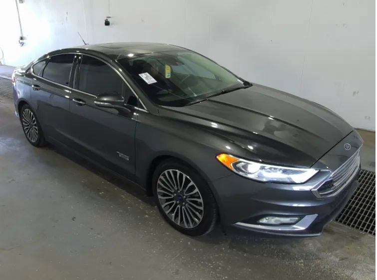 Used 2017 Ford Fusion Energi Titanium FWD image 1