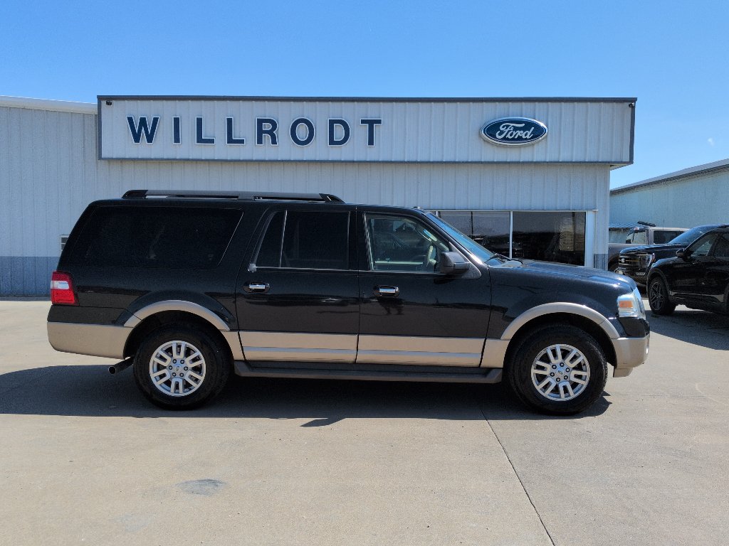 Used 2014 Ford Expedition EL XLT w/ Equipment Group 202A AWD/4WD image 1