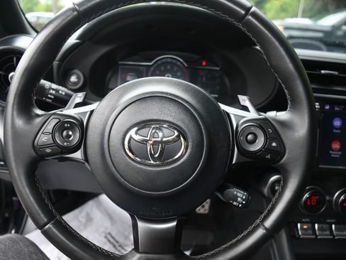 Used 2024 Toyota GR86 Premium RWD image 12
