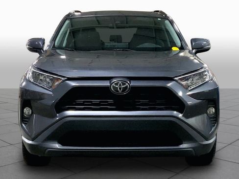 Used 2021 Toyota RAV4 XLE AWD/4WD image 4