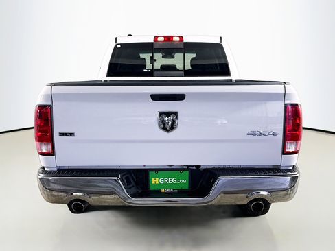 Used 2020 RAM 1500 Classic SLT image 8