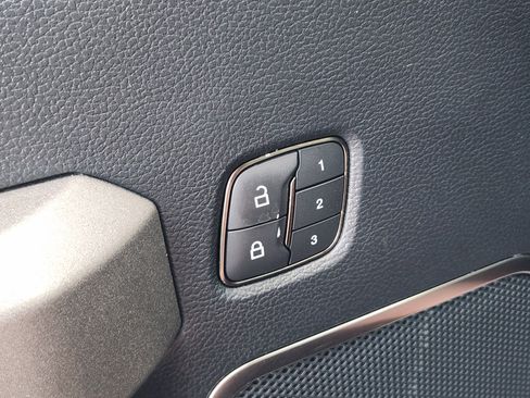 Used 2020 Ford F150 Raptor w/ Equipment Group 802A Luxury image 26