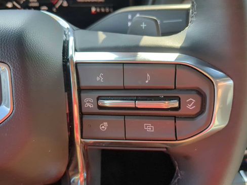 Used 2026 GMC Terrain Elevation w/ Elevation Premium Package FWD image 17