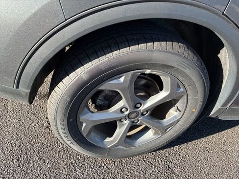 Used 2025 Ford Escape ST-Line image 15