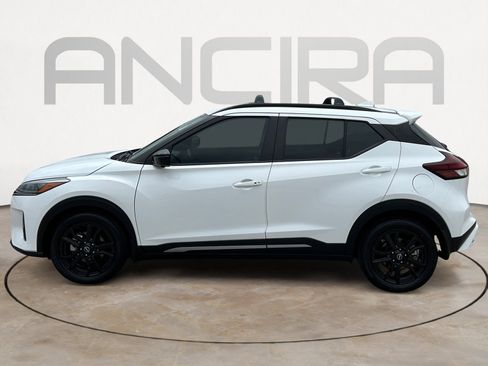 Used 2024 Nissan Kicks SR w/ SR Premium Package FWD image 7