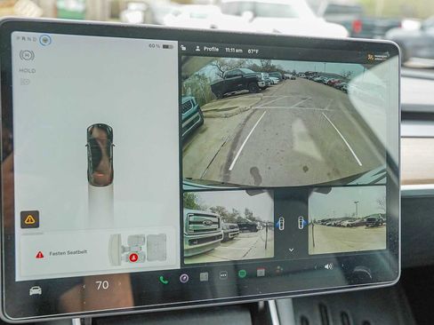 Used 2021 Tesla Model Y Long Range image 15