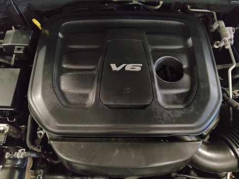 Used 2018 Jeep Grand Cherokee Altitude image 30