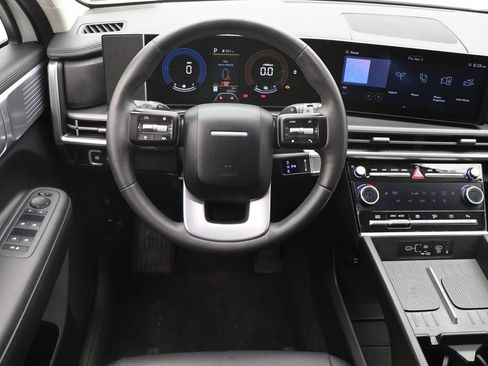 Used 2025 Hyundai Santa Fe SEL image 12