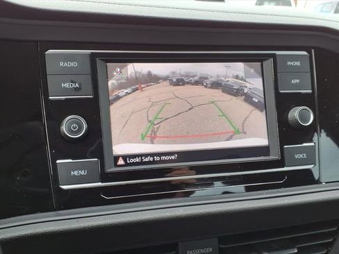 Used 2023 Volkswagen Jetta S image 17