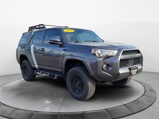 Used 2022 Toyota 4Runner SR5 Premium image 1