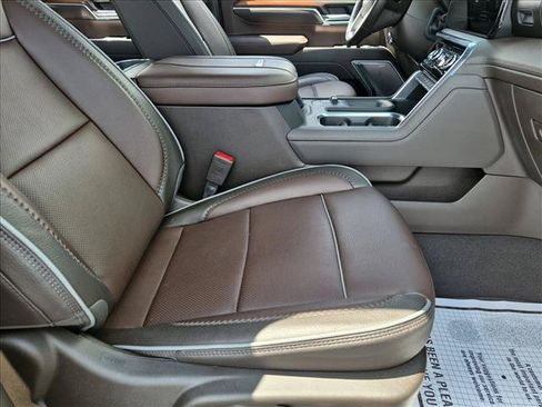 Used 2026 GMC Sierra 2500 Denali w/ Denali Reserve Package AWD/4WD image 19