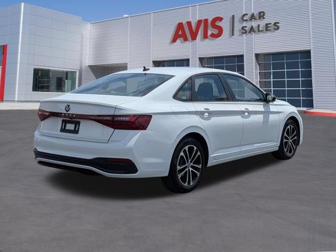 Used 2025 Volkswagen Jetta Sport FWD image 6