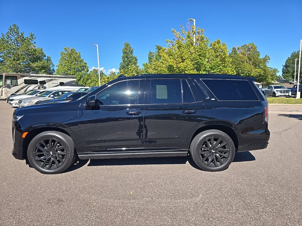 Certified 2024 Cadillac Escalade Sport Platinum w/ LPO, ONYX Package AWD/4WD image 2