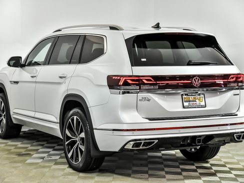 New 2026 Volkswagen Atlas SEL Premium R-Line AWD/4WD image 4