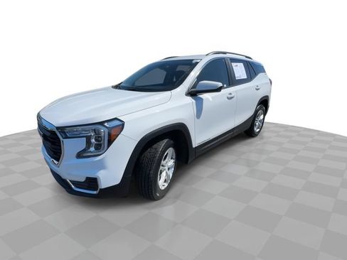Certified 2023 GMC Terrain SLE w/ Driver Convenience Package AWD/4WD image 4