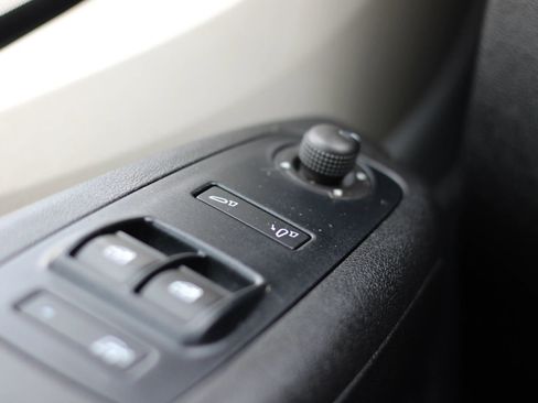 Used 2017 RAM ProMaster 2500 w/ Interior Convenience Group image 20