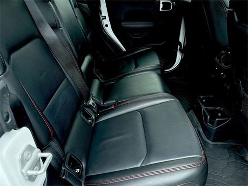 Used 2022 Jeep Gladiator Rubicon w/ Trailer Tow Package image 43