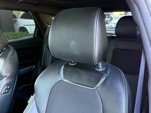 Used 2023 Genesis GV70 2.5T Sport Prestige w/ Sport Prestige Package image 3