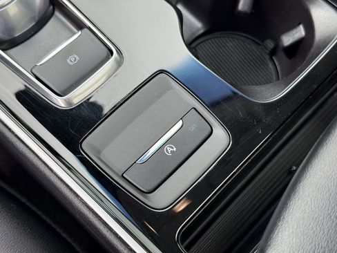 Used 2019 Ford Edge SEL w/ Equipment Group 201A image 25