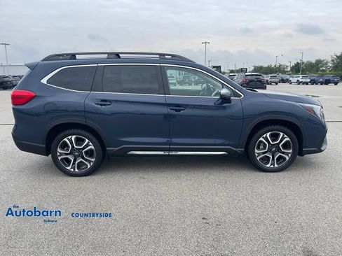 Used 2023 Subaru Ascent Limited w/ Technology Package AWD/4WD image 6