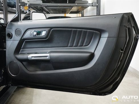 Used 2017 Ford Mustang GT Premium w/ Equipment Group 401A image 10