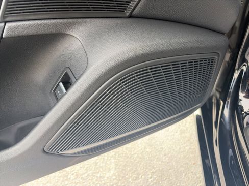 Used 2018 Audi A4 2.0T Premium Plus w/ Premium Plus Package image 11