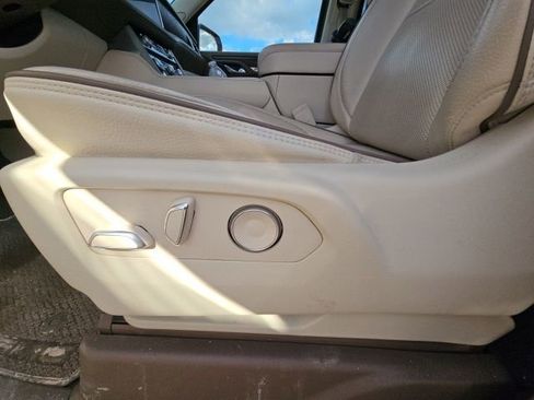 Used 2021 GMC Yukon Denali w/ Denali Ultimate Package image 18