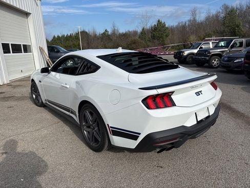 Used 2024 Ford Mustang GT Premium image 6