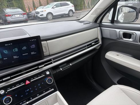 Used 2026 Hyundai Santa Fe SEL FWD image 34