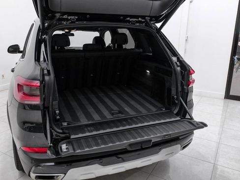 Used 2022 BMW X5 xDrive40i w/ Parking Assistance Package image 54