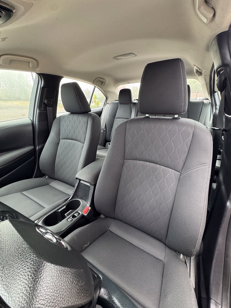 Used 2025 Toyota Corolla LE FWD image 29