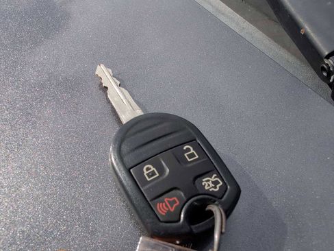 Used 2012 Ford Taurus SEL image 33