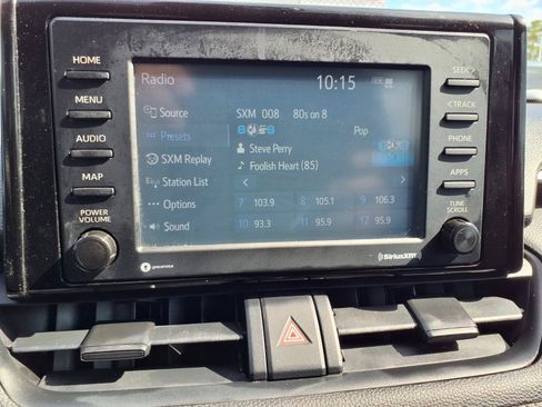 Used 2021 Toyota RAV4 LE FWD image 6