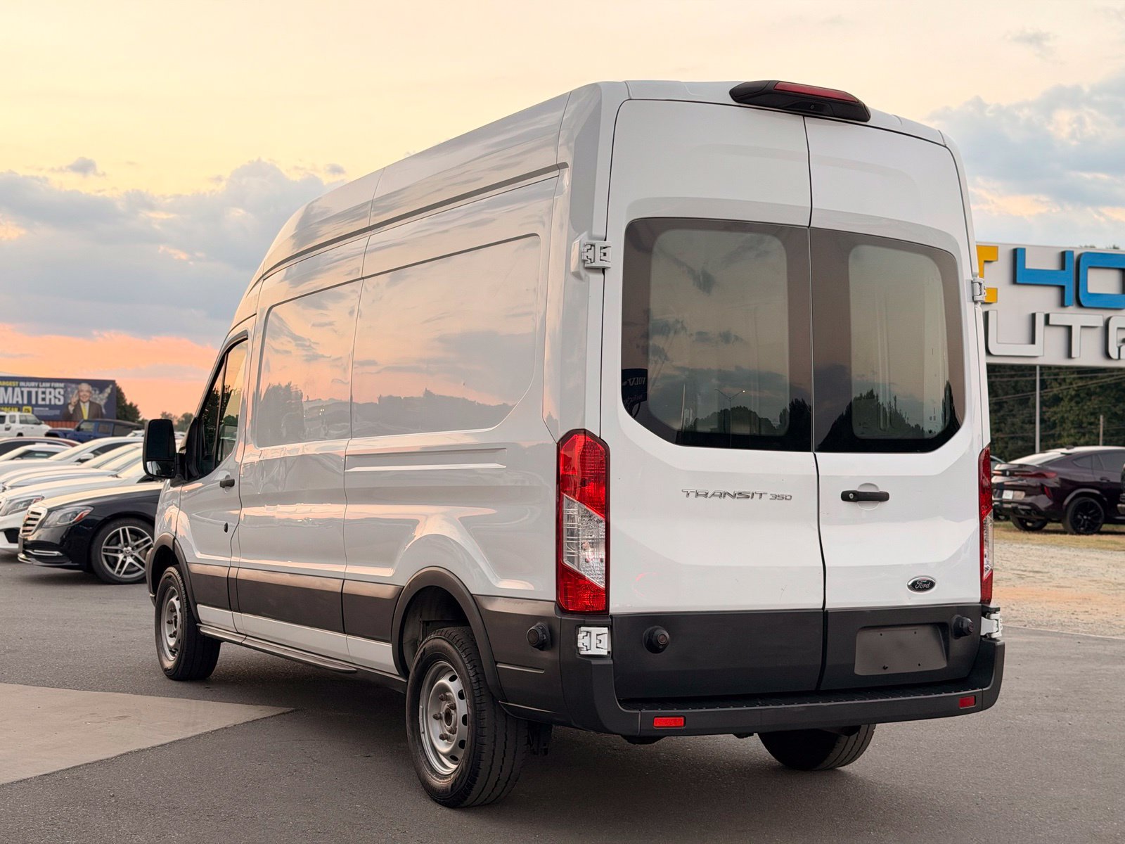 Used 2018 Ford Transit 350 148 High Roof RWD image 9
